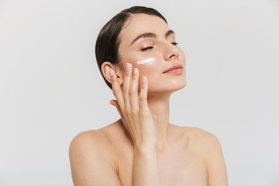 如何保養好皮膚？專業醫美建議：7步驟10技巧，打造光澤感肌膚！